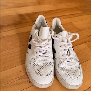 Veja White and Black Women's Sneakers